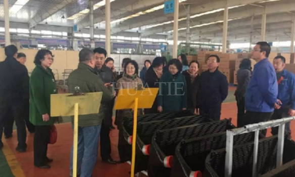  沈阳市政协委员到918博天堂企业视察共庆三八妇女节  